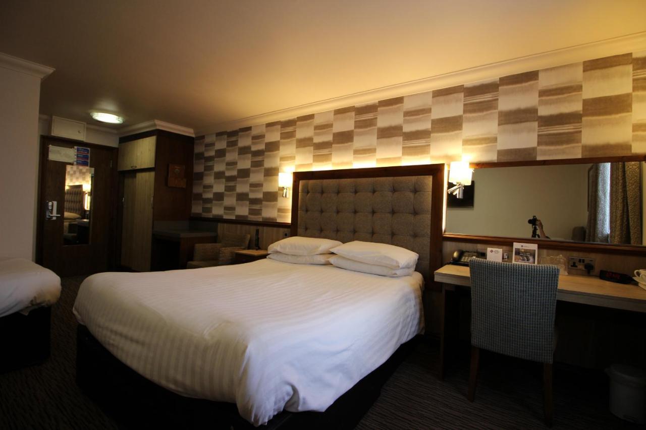 Best Western Plus Pastures Hotel Doncaster Exterior photo