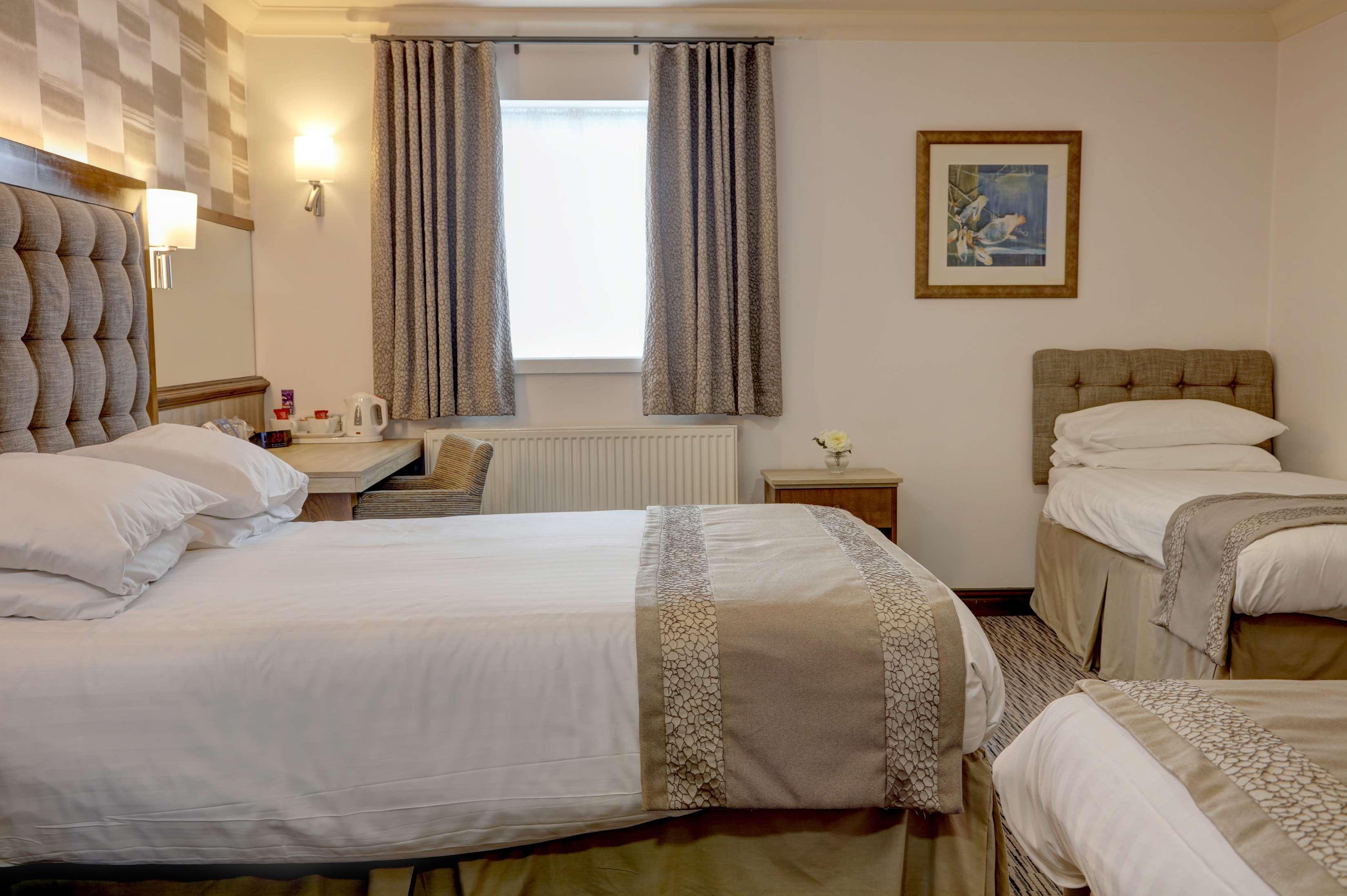 Best Western Plus Pastures Hotel Doncaster Exterior photo